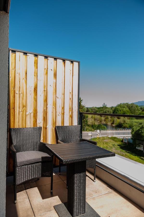 Apartmany Besen Bešeňová Esterno foto