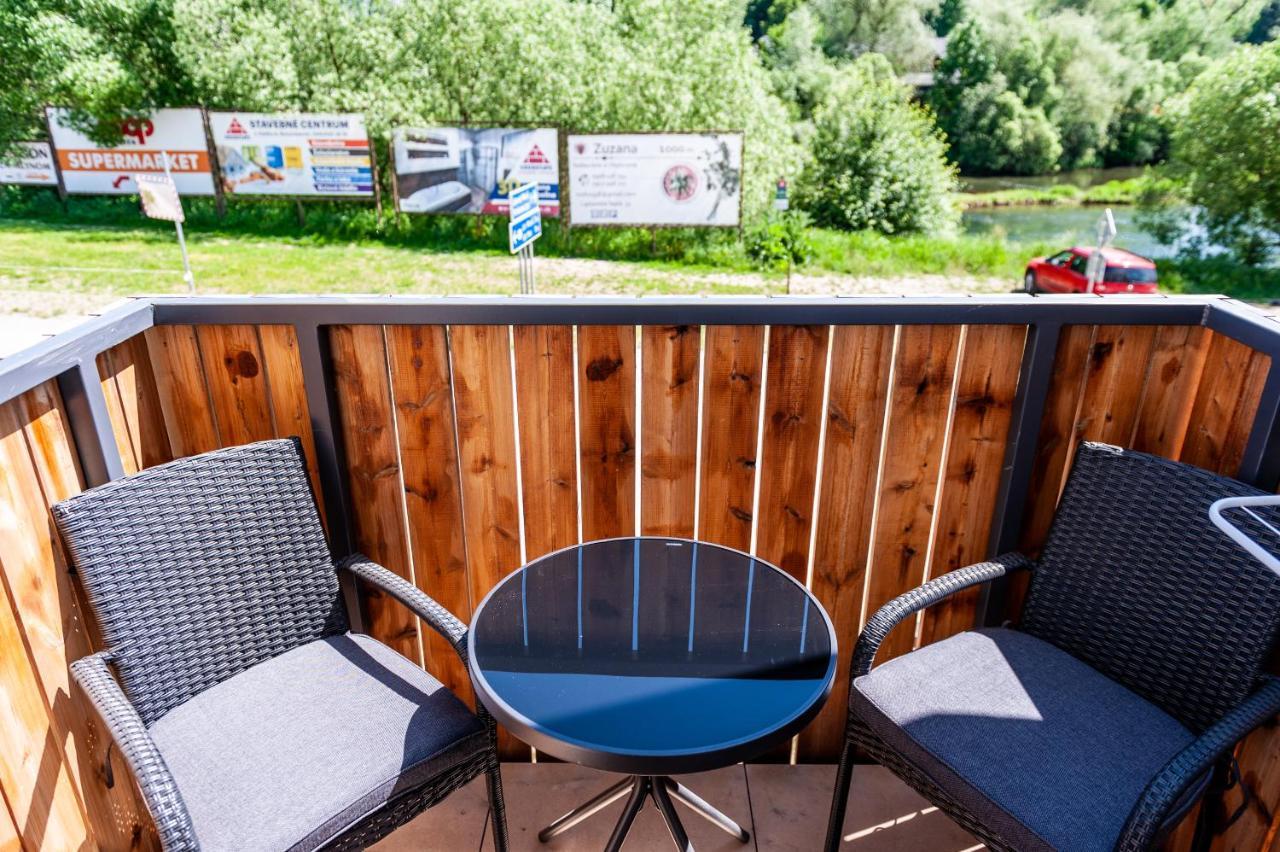 Apartmany Besen Bešeňová Esterno foto