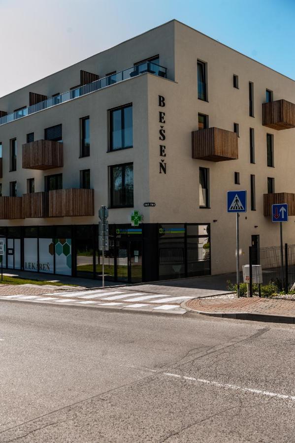 Apartmany Besen Bešeňová Esterno foto