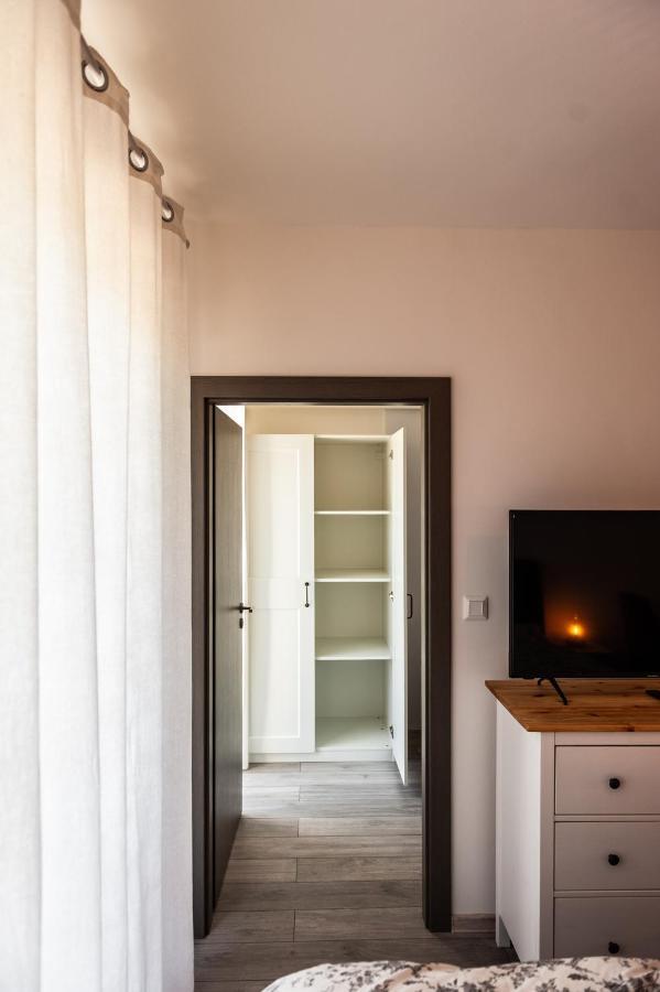 Apartmany Besen Bešeňová Esterno foto