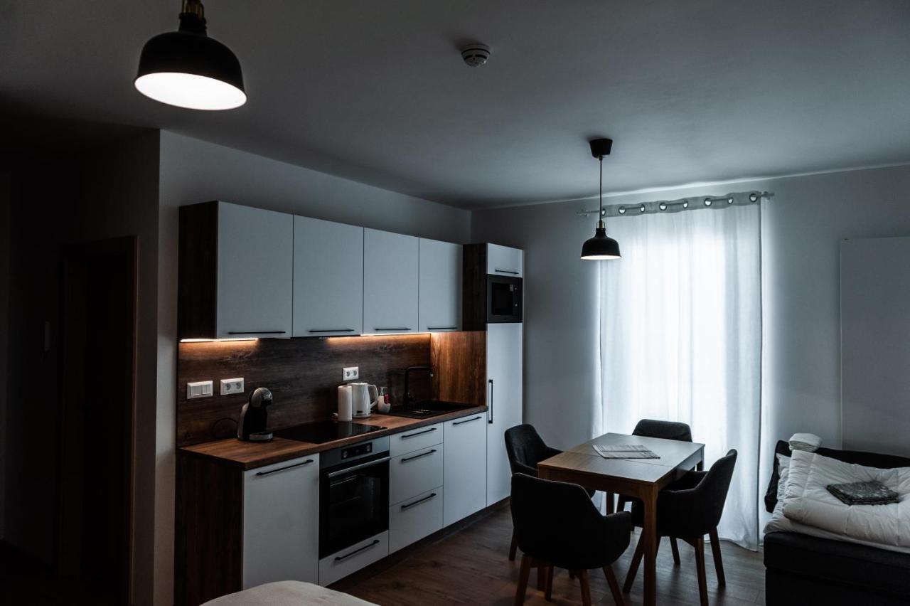 Apartmany Besen Bešeňová Esterno foto