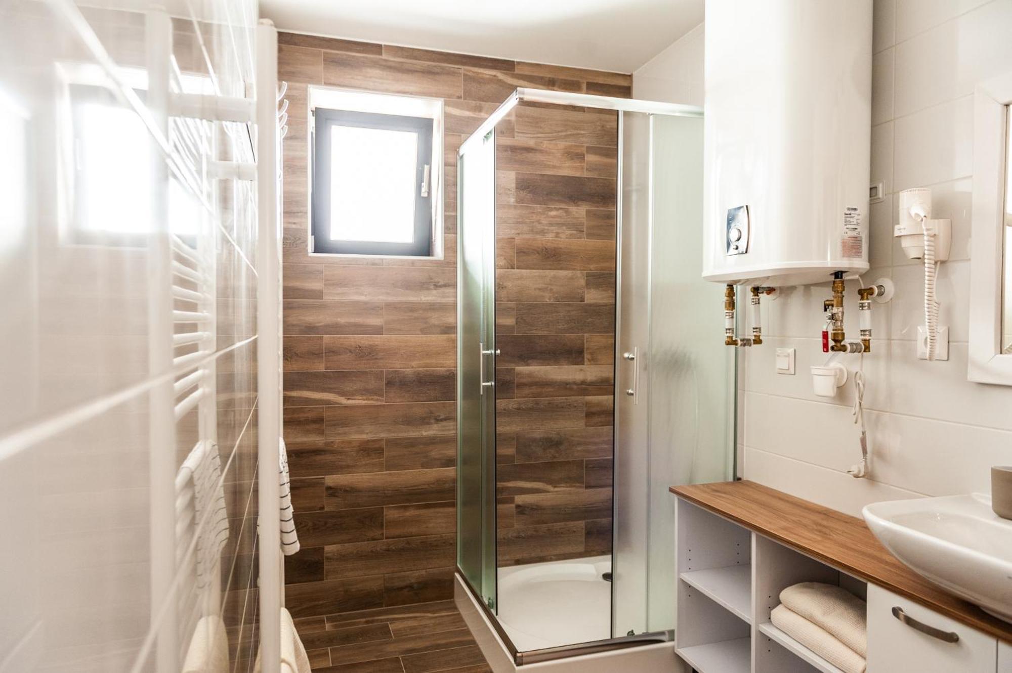 Apartmany Besen Bešeňová Esterno foto