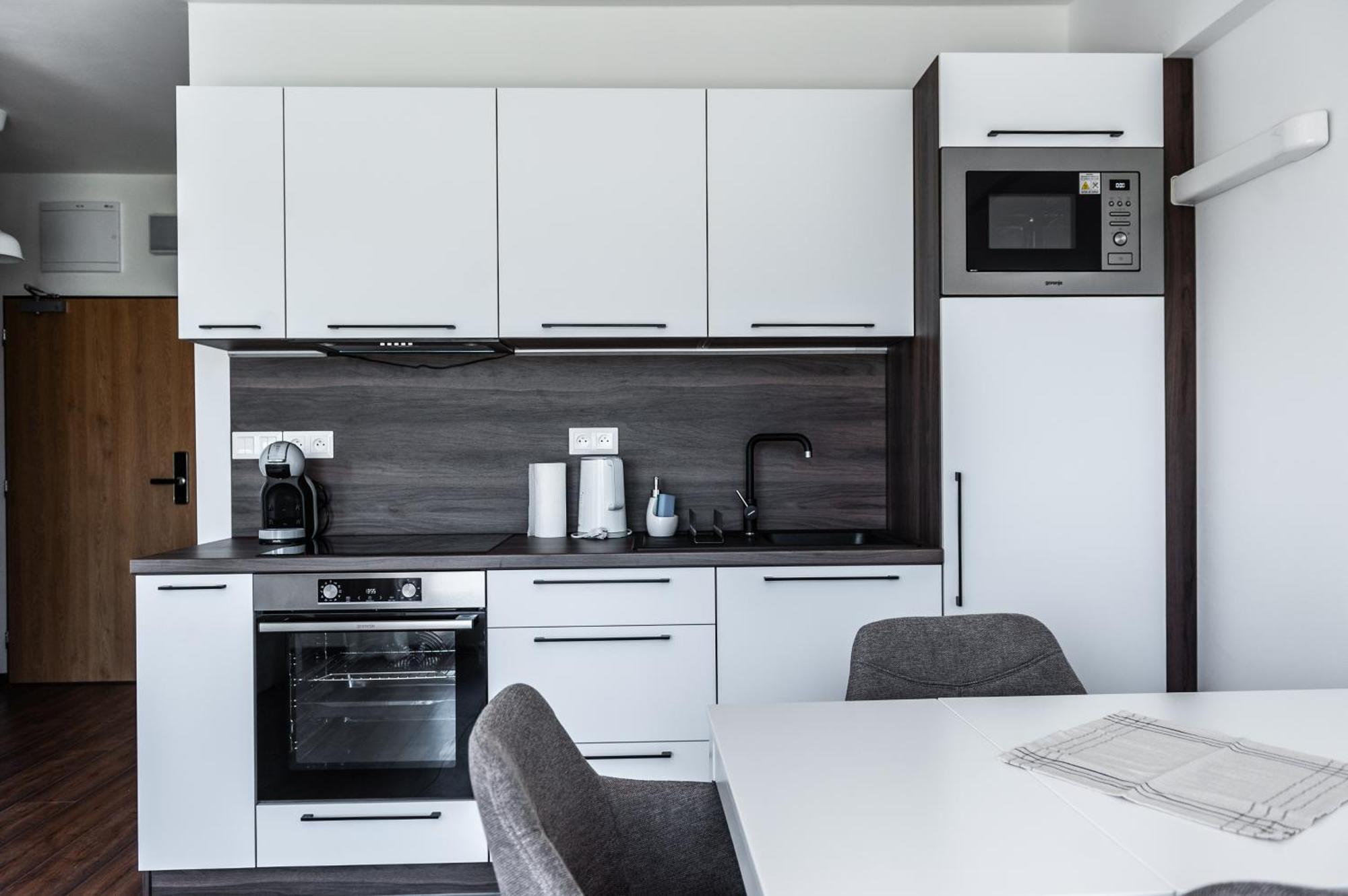 Apartmany Besen Bešeňová Esterno foto
