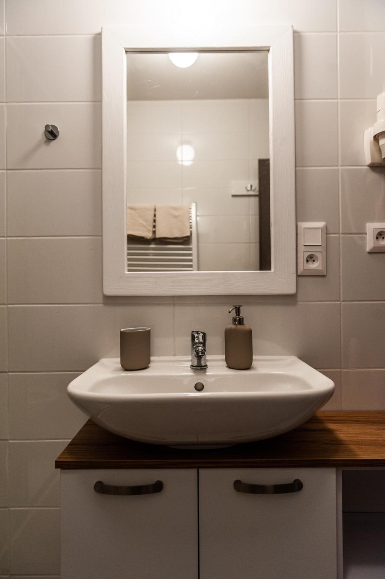 Apartmany Besen Bešeňová Esterno foto