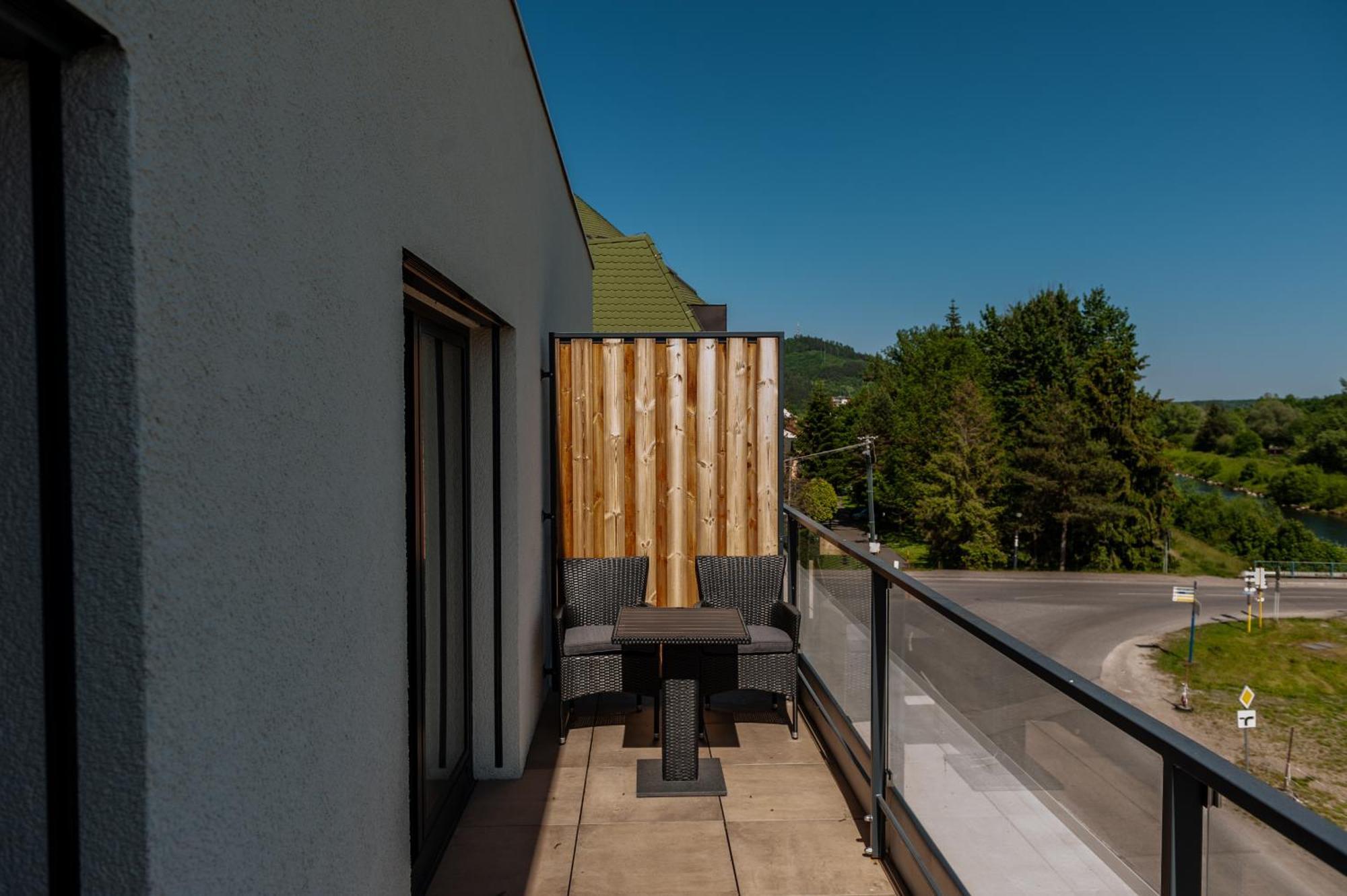 Apartmany Besen Bešeňová Esterno foto