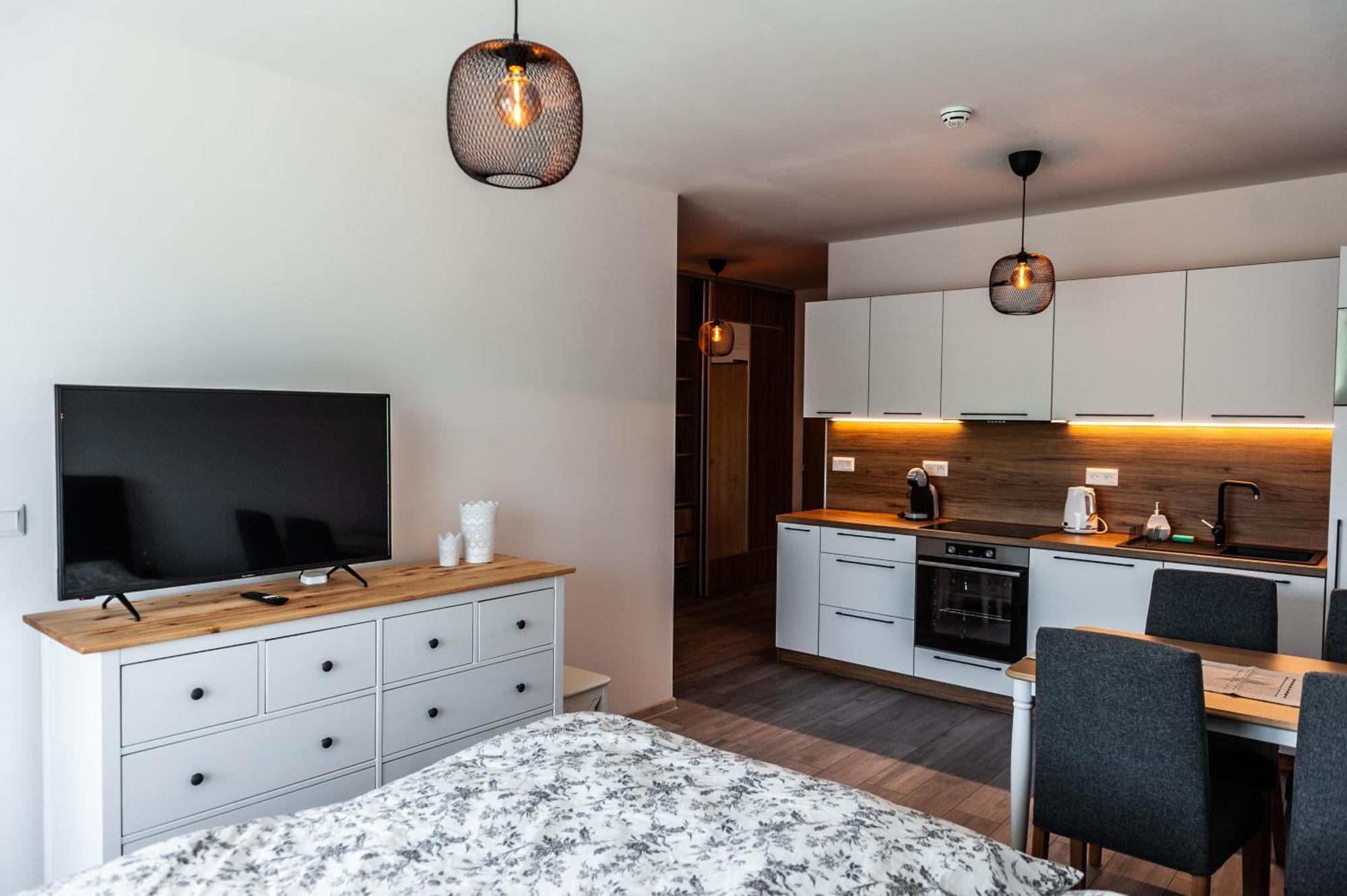 Apartmany Besen Bešeňová Esterno foto