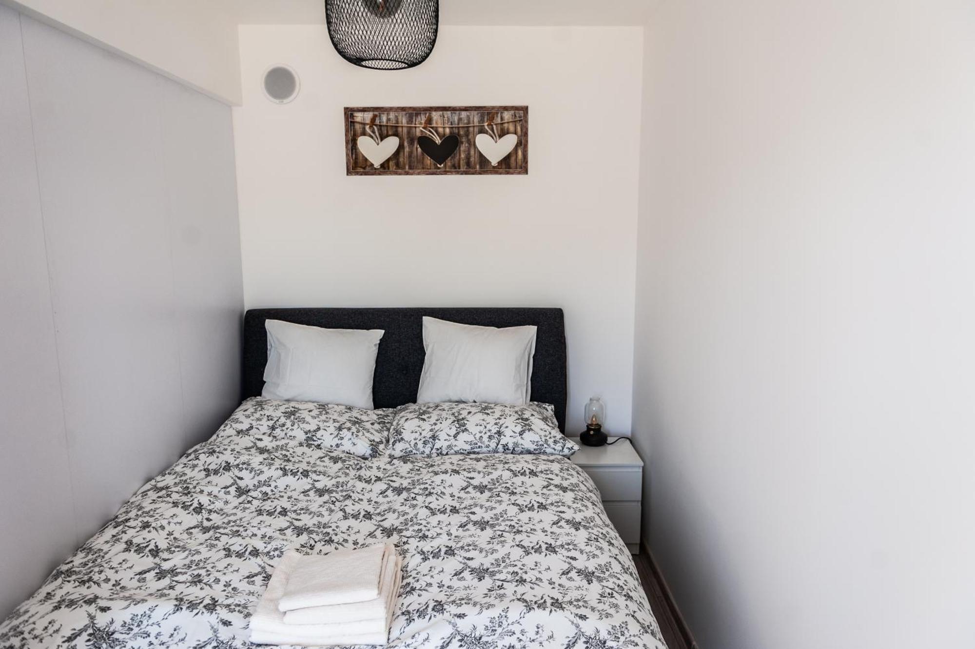 Apartmany Besen Bešeňová Esterno foto